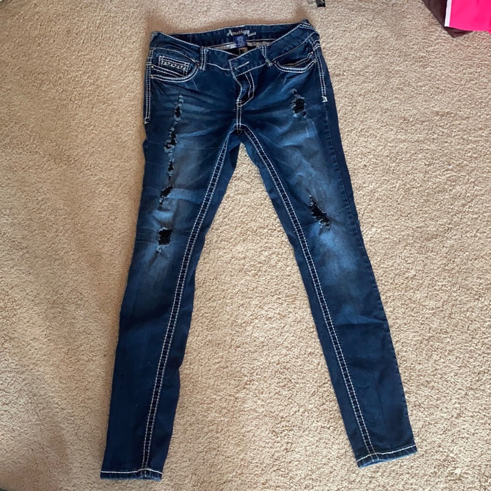 Distressed Dark Wash Skinny Jeans